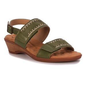 Ros Hommerson • Kateri • olive • suede • 9W • NEW